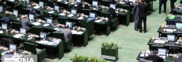 دولت وسط میدان جنگ اقتصادی است/ وظیفه مجلس کمک به دولت است 