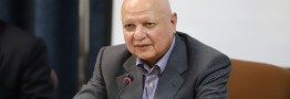 حذف و یا عدم حذف ارز ترجیحی برعهده دولت است/ حذف ارز ۴۲۰۰ به تدریج انجام می&zwnj;شود