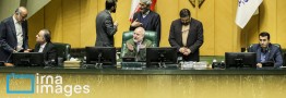 قالیباف: تصمیمات جلسه غیرعلنی روز گذشته درباره کالابرگ موثر بود