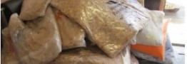 کشف ۲۷ کیلوگرم شیره تریاک از یک دستگاه کامیون توسط مأموران گمرک