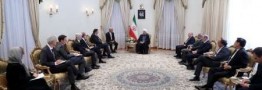 ظریف: ایرانیان جنایت آمریکا را در هدف قرار دادن هواپیمای مسافربری فراموش نمی کنند