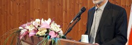 مقاومت برخی پتروشیمی&zwnj;ها به دلیل سود حاصل از عدم ثبات نرخ ارز، در مقابل توقف صادرات مواد خام
