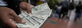 قیمت دلار به زودی کاهش می یابد / افزایش کنونی قیمت دلار بدون پایه و اساس است